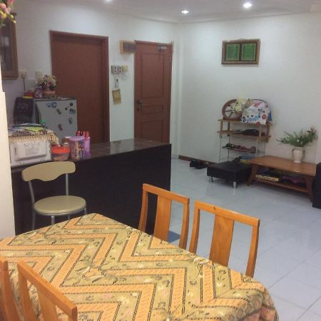 Homestay Dayani Musleem Porto Dickson Exterior foto
