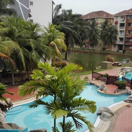 Homestay Dayani Musleem Porto Dickson Exterior foto