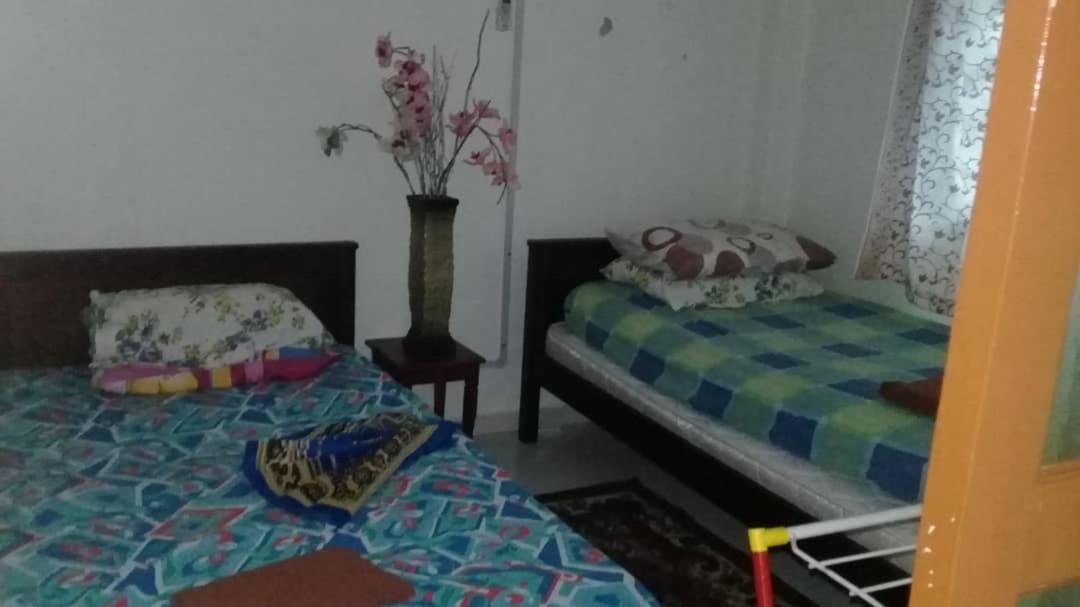 Homestay Dayani Musleem Porto Dickson Exterior foto